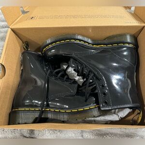 Dr Marten Black Boots
Women’s Size 6 
Worn once !